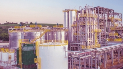 Raízen acelera construção de plantas de etanol de segunda geração