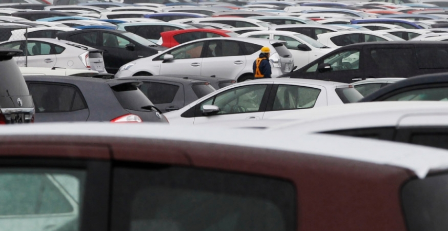 De olho no processo de descarbonização, o governo pretende dar incentivos fiscais para carros menos poluentes. Foto: Reuters/Yuriko Nakao