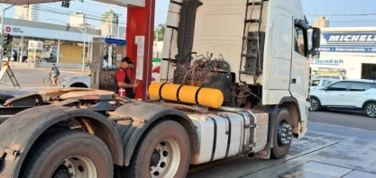 Primeira conversão de caminhão para GNV marca início do uso de combustível mais limpo no transporte