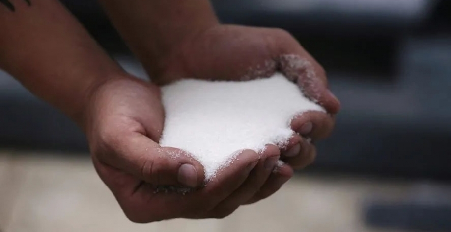 A percepção de aperto na oferta global de açúcar em 2023/24 puxou a alta na bolsa de Nova York — Foto: Reuters