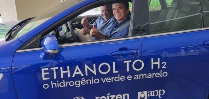 Feplana conhece estação-piloto e carro movido à hidrogênio através do etanol