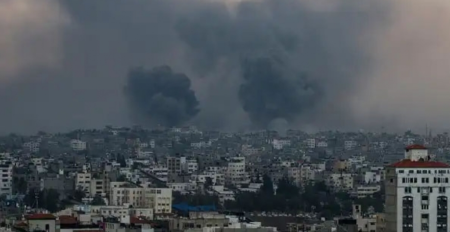 GAZA CITY, GAZA – OCTOBER 9: Smoke rises after an Israeli bombardment on October 09, 2023 in Gaza City, Gaza. Almost 500 people have died in Gaza after Israel launched sustained retaliatory air strikes after Saturday’s attack by Hamas. (Photo by Ahmad Has