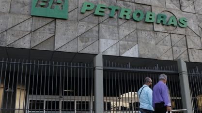 Petrobras reduz preço da gasolina e aumenta o do diesel