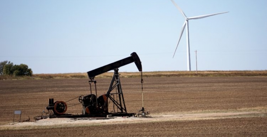 US$ 0,7 trilhão precisam ser redirecionados anualmente para longe dos combustíveis fósseis para evitar ativos ociosos (Foto: Michael/Pixabay)