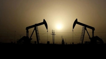 Guerra em Israel: Petróleo acima de US$ 100 deve respingar na gasolina e etanol, diz analista