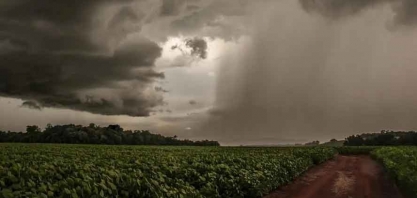 Temporais se espalham e temperaturas voltam ao padrão no Brasil