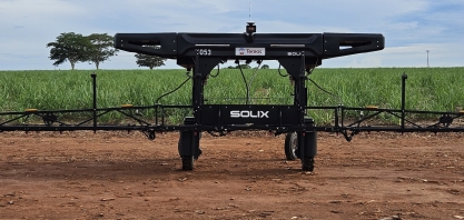 Tereos investe em robôs da Solinftec para eliminar plantas daninhas no campo