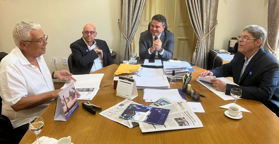 Moraes, Nastari, Vilaça e Cunha em reunião, na Casa Civil - Foto: Divulgação