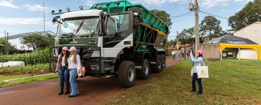 A Grunner é patrocinadora Máster do 12º Encontro Cana Substantivo Feminino