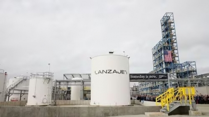 LanzaJet inaugura primeira fábrica de combustível de aviação sustentável do mundo