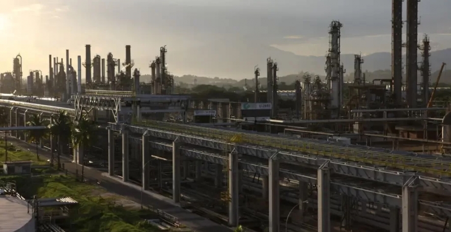 Descarbonização: a Reduc foi incluída no projeto de produção do diesel R5, da Petrobras (Divulgação/Petrobras)