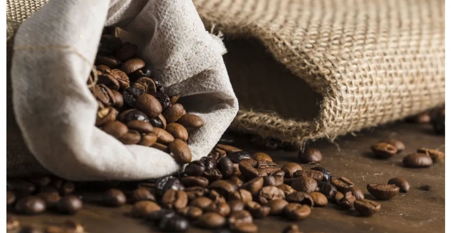 Projeções para a safra de café no Brasil em 2024/25 podem dar um novo rumo aos preços futuros — Foto: Freepik