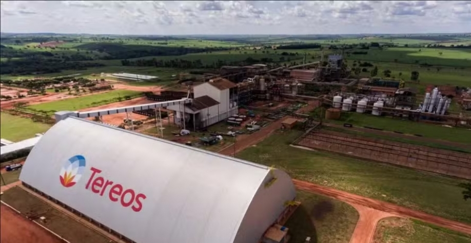 A operação brasileira passa a ter um potencial de embarque de etanol anidro de até 102 mil metros cúbicos à Europa — Foto: Tereos/Reprodução