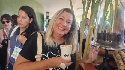 Viralcool leva o boteco da cana para o 12º Cana Substantivo Feminino e energiza o Encontro com a doce garapa da cana