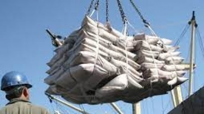 Exportação de açúcar do centro-sul em 23/24 terá recorde de 32,8 mi t, prevê Datagro