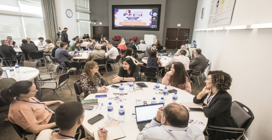 Grupos de discussão. Crédito Keiny Andrade