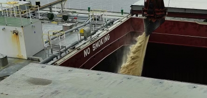 Movimentação de açúcar pelos portos do Paraná cresceu mais de 350% em março