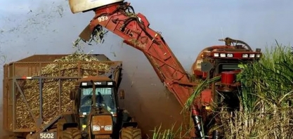 Usinas de etanol cobram mais transparência na política de preços de combustíveis