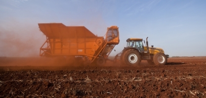 Máquinas agrícolas: vendas recuam 40,5% no primeiro bimestre, diz Anfavea