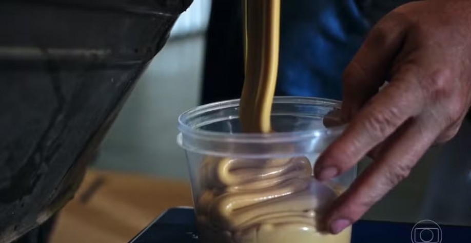 Como é feito o melado de cana? Entenda o processo — Foto: Reprodução/TV Globo 