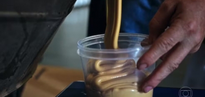 Como é feito o melado de cana? Entenda o processo