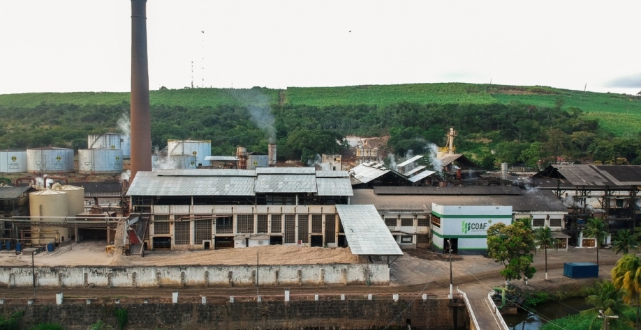Coaf, em Timbaúba, PE, unidade bioenergética gerida por produtores de cana