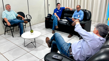 Prefeito de Aparecida do Taboado recebe representantes da Alcoolvale