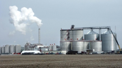 Etanol/EUA: produção recua 2,2% na semana, para 965 mil barris por dia