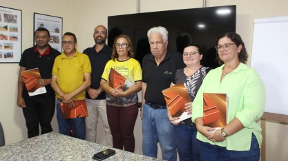 Agrovale amplia doação de palhada beneficiando mais 8 mil pequenos criadores