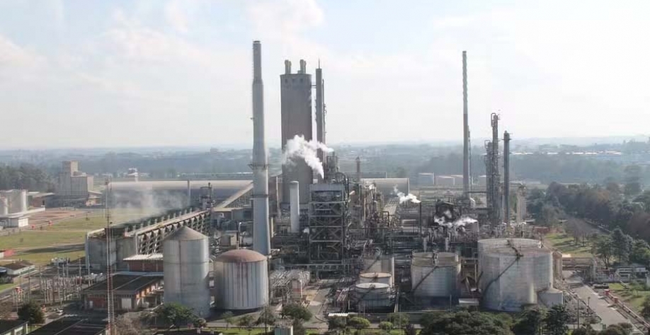 Fábrica de fertilizantes Araucária Nitrogenado, da Petrobras, no Paraná — Foto: Divulgação/Petrobras