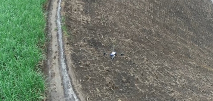 Usina Santo Antonio, em Alagoas, utiliza drones para realizar o manejo da cana nas áreas de encosta