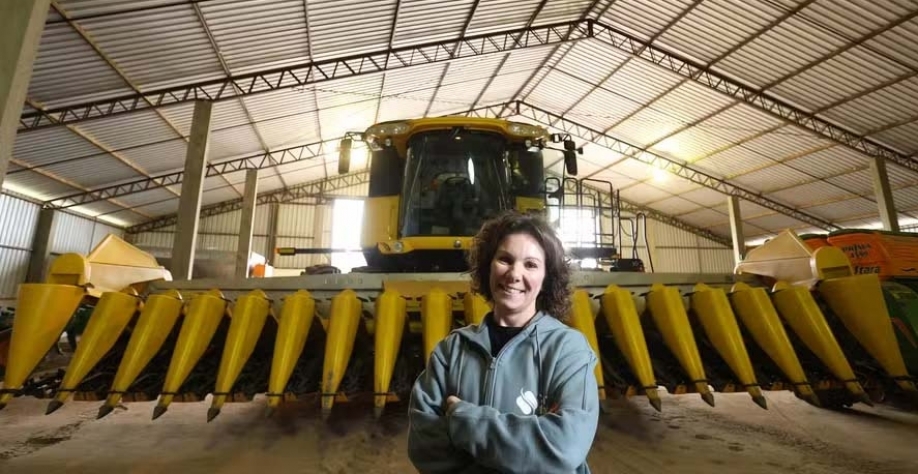 A produtora Celina Issa, de Carambeí, usa agricultura de precisão no campo e diz que momento é de ‘virada de chave’ — Foto: Theo Marques/Valor