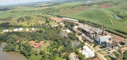 Usina mais antiga do Brasil desenvolve colhedora de cana para terrenos acidentados