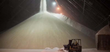 Tarifas dos EUA sobre a importação de açúcar levam fabricantes a investir no Canadá