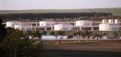 Estoques totais de etanol em poder das usinas do Centro-Sul apresentam aumento anual