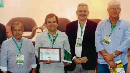 Usina Caeté recebe o Prêmio Excelência Regional no uso de variedade de cana em 2023/2024