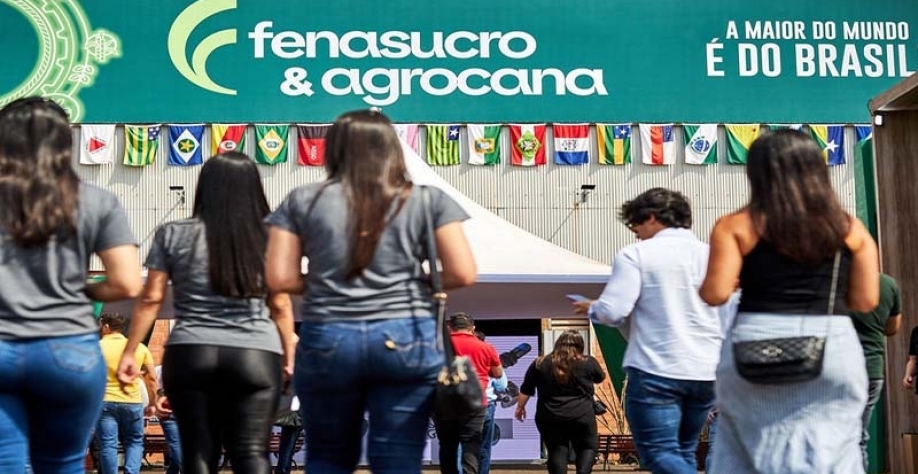 Mulheres marcam presença nos quatro dias da Fenasucro & Agrocana como visitantes, expositoras e palestrantes