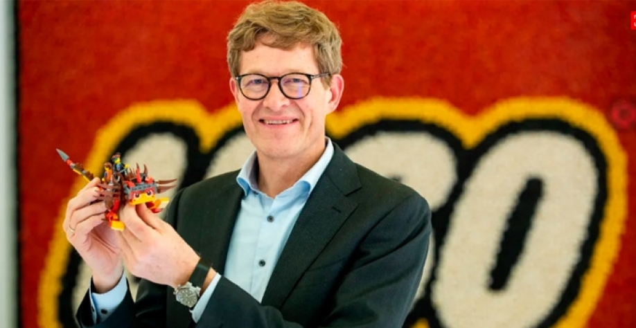  Niels B. Christiansen, diretor administrativo da fabricante dinamarquesa de brinquedos Lego • Daniel Karmann/picture alliance via Getty Images