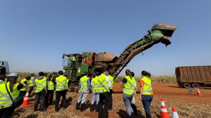 Brasil e Japão discutem cooperação no uso de etanol