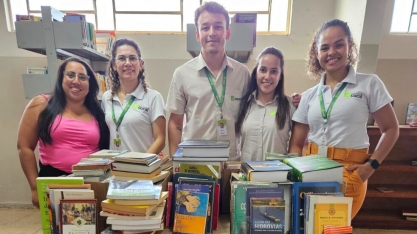 Cocal realiza doação de livros para Biblioteca Pública de Paraguaçu Paulista