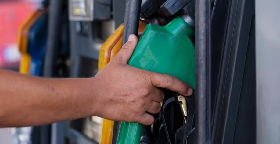 Ainda que a demanda por etanol tenha seguido firme ao longo do mês, o volume produzido esteve um pouco maior — Foto: Engin Akyurt / Pexels