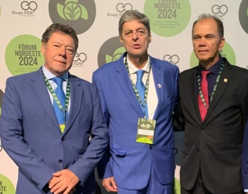  Paulo Leal, presidente da Feplana, Renato Cunha, presidente do Sindaçúcar/PE e da Unida, e Alexandre Andrade Lima, no Fórum NE