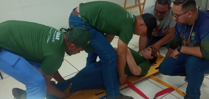 Alcoolvale: Colaboradores passam por treinamento de primeiros socorros
