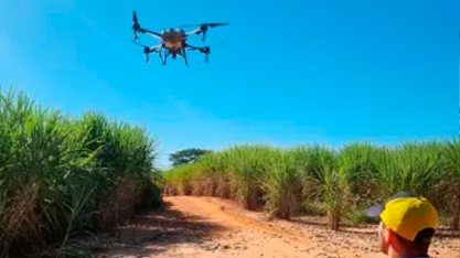 Mercado procura pilotos de drone e paga bem: 