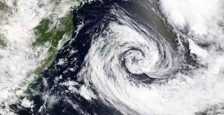 Entenda o que é um ciclone extratropical — Foto: Nasa