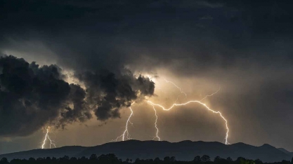Frente fria avança no Sudeste e traz risco de temporais no fim de semana