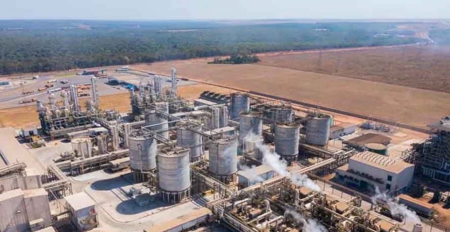 Unisa de etanol de milho da Inpasa, em Nova Mutum-MT. Combustível a partir do cereal deve garantir a oferta no Brasil — Foto: Divulgação