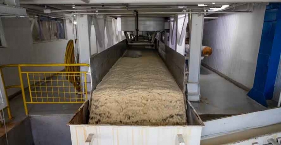 A alta do açúcar continuou sendo atribuída à oferta limitada de usinas para a pronta-entrega — Foto: Wenderson Araujo/CNA