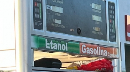 Preço médio da gasolina fecha outubro em estabilidade no país, enquanto etanol tem leve queda de 0,71%,