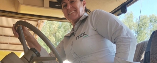 Mulheres do agro: trabalho com máquinas agrícolas é opção na RZK Rental